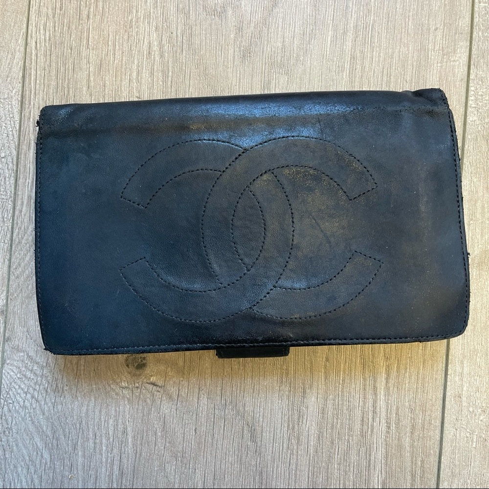 Chanel wallet